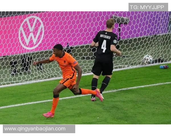 荷兰足球明星休伊特的辉煌历程与对足球的热爱之旅