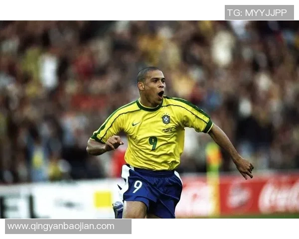 足球明星社交天花板的崛起与影响力探讨及其背后的商业价值分析